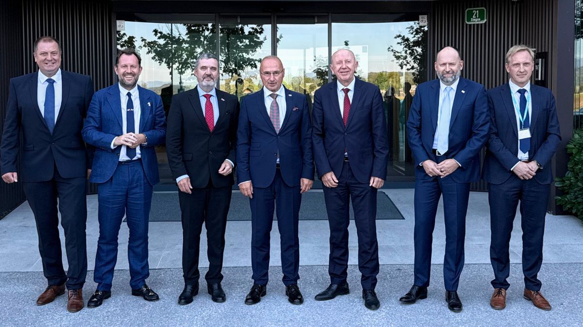 Slovenian and Croatian Ministers Visit ISKRA Headquarters in Ljubljana